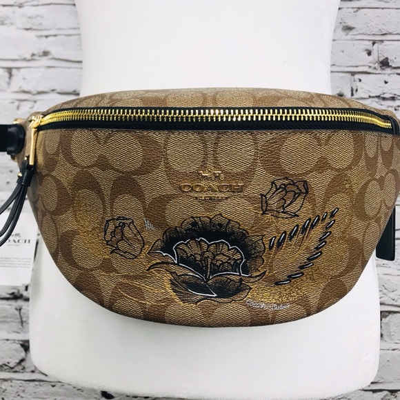 ๐HP๐๐ฐSOLD๐ฐCoach Chelsea Animation Belt Bag - Picture 2 of 8